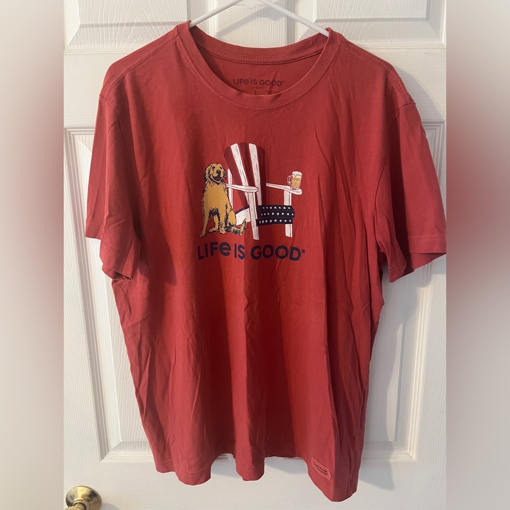 “Life is Good” Dog, Beer & Chair L T-Shirt